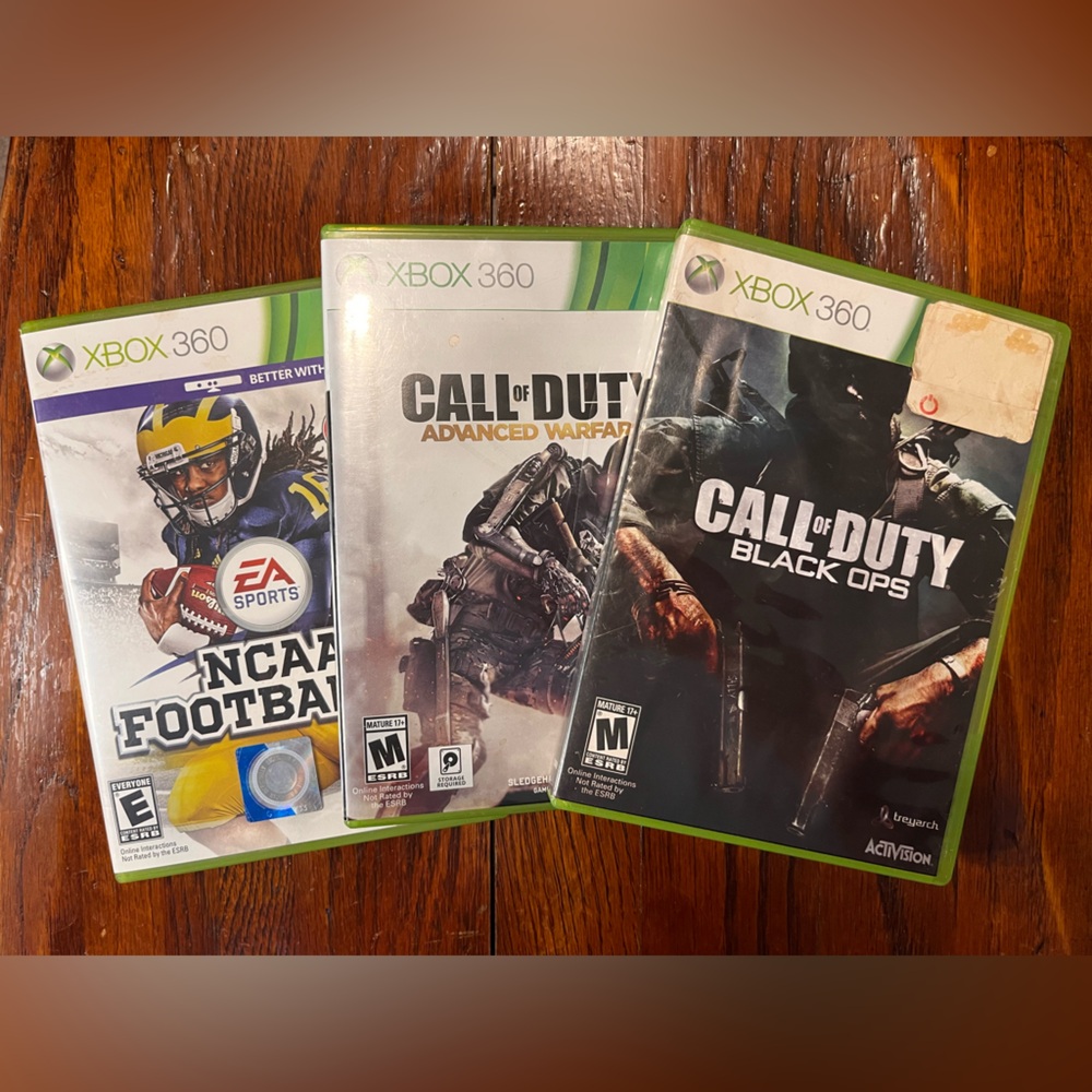 Microsoft Xbox 360 - 3 Games